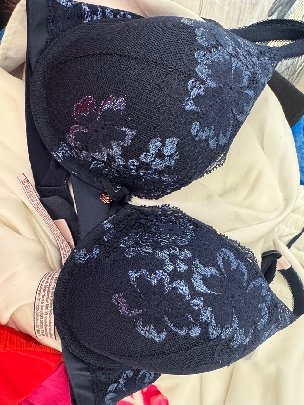 Victoria's Secret Black Lace Floral Push-Up Bra